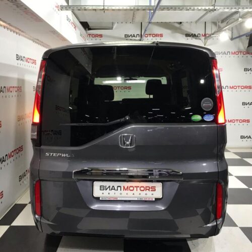 Honda Stepwgn  2017