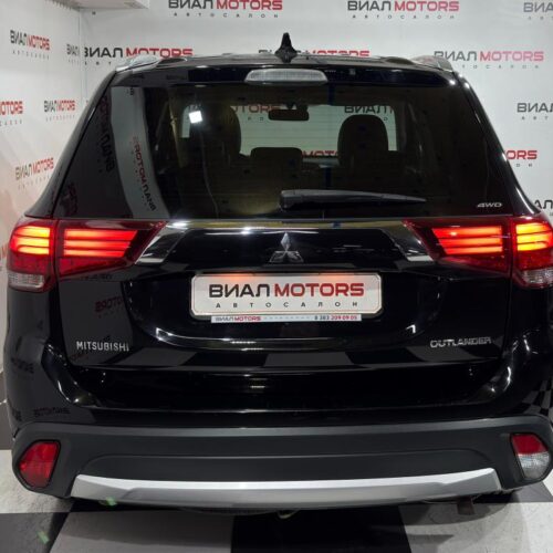 Mitsubishi Outlander  2018