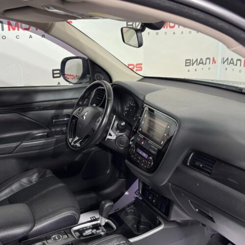 Mitsubishi Outlander  2018