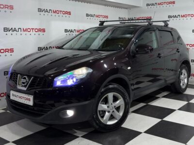 Nissan Qashqai  2010