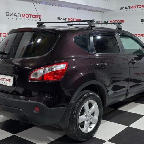 Nissan Qashqai  2010