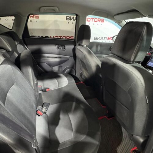 Nissan Qashqai  2010