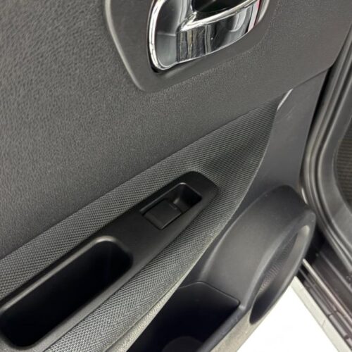 Nissan Qashqai  2010