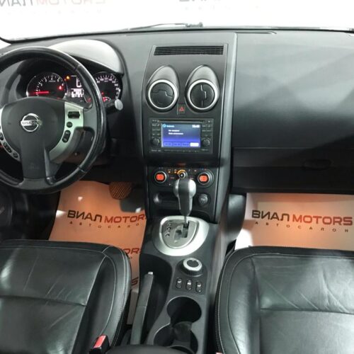 Nissan Qashqai  2010