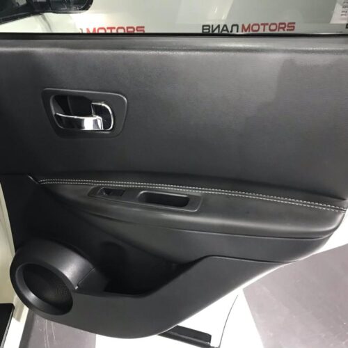 Nissan Qashqai  2010