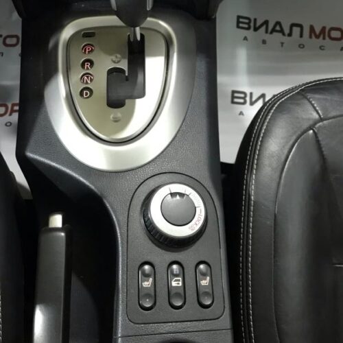 Nissan Qashqai  2010