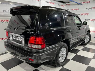 Lexus LX  2006