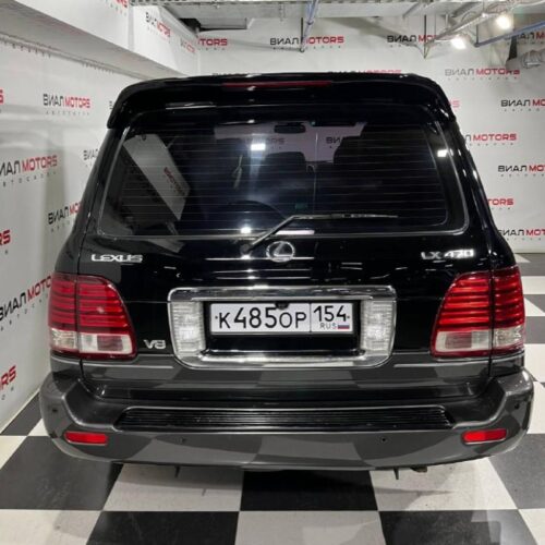 Lexus LX  2006