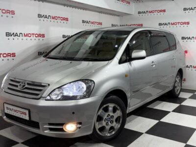 Toyota Ipsum  2001