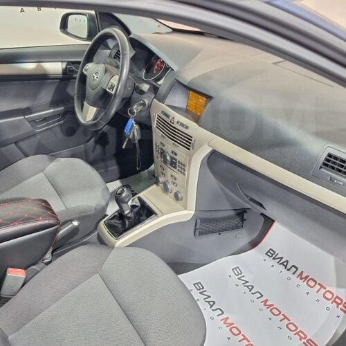 Opel Astra  2007