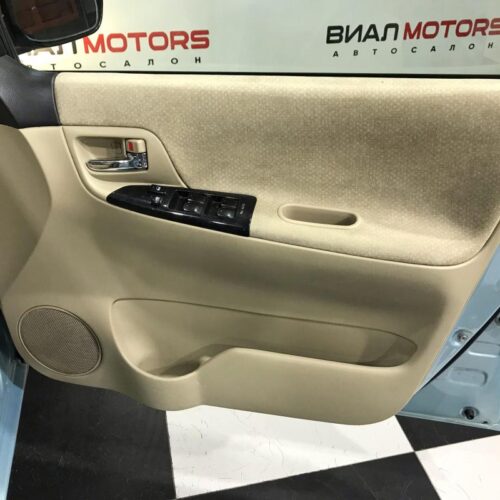 Toyota Corolla Spacio  2005
