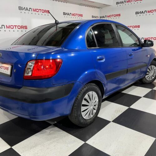 KIA Rio  2005