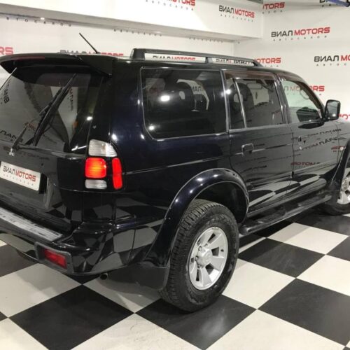 Mitsubishi Pajero Sport  2006