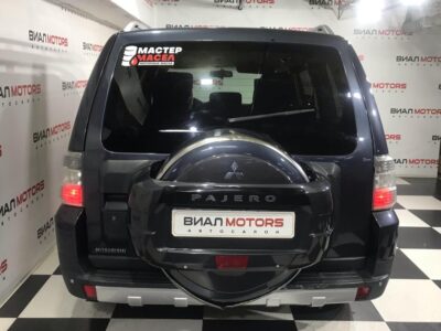 Mitsubishi Pajero  2007