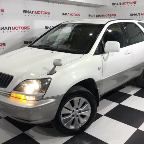 Toyota Harrier  2001