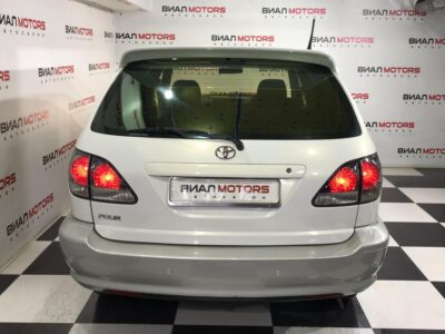 Toyota Harrier  2001