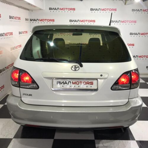 Toyota Harrier  2001