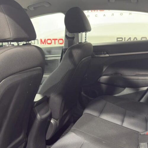Hyundai Elantra  2017