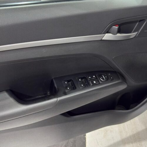 Hyundai Elantra  2017