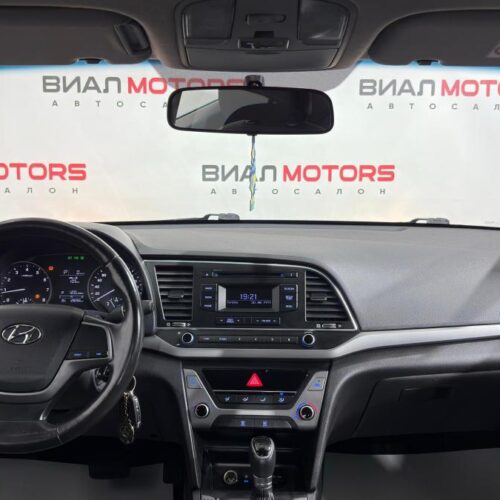 Hyundai Elantra  2017