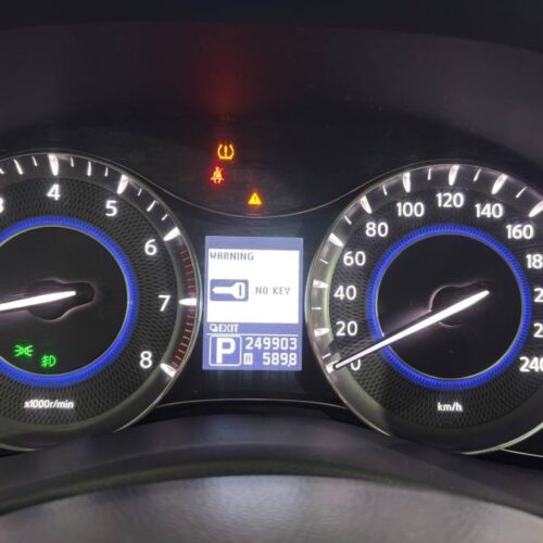 Infiniti QX56  2011