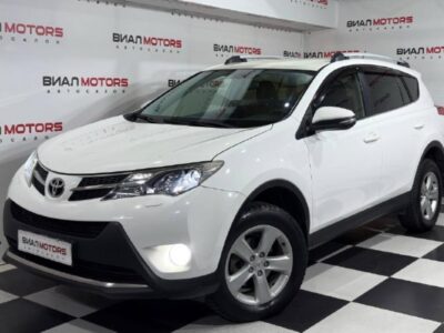 Toyota RAV4  2013