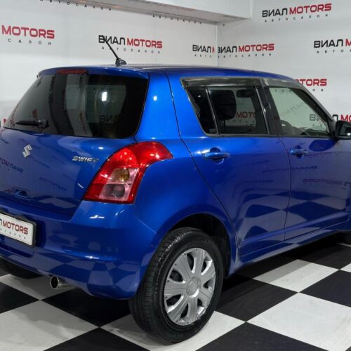 Suzuki Swift  2010