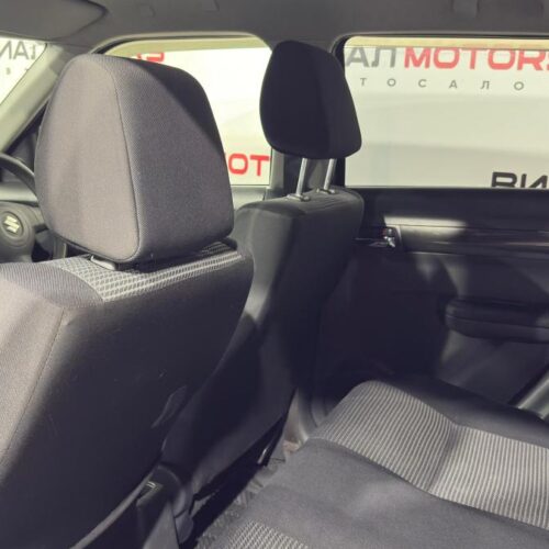Suzuki Swift  2010
