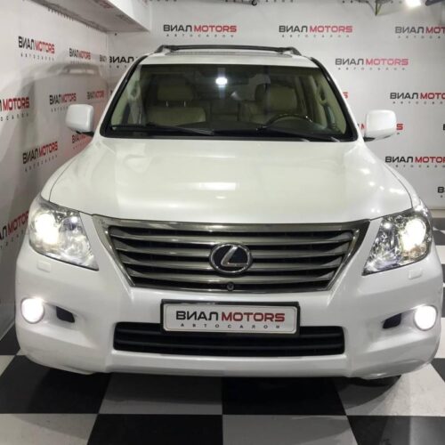 Lexus LX 570  2010