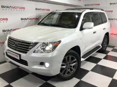 Lexus LX 570  2010