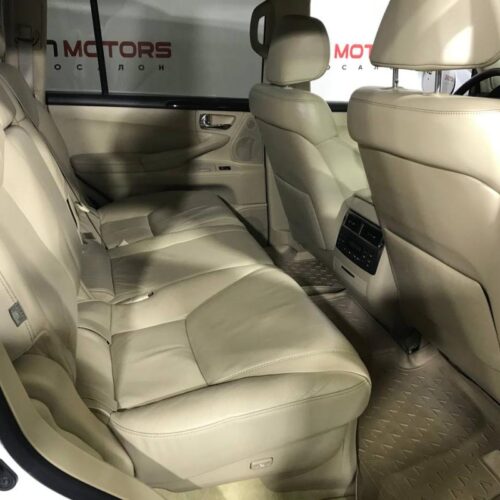 Lexus LX 570  2010