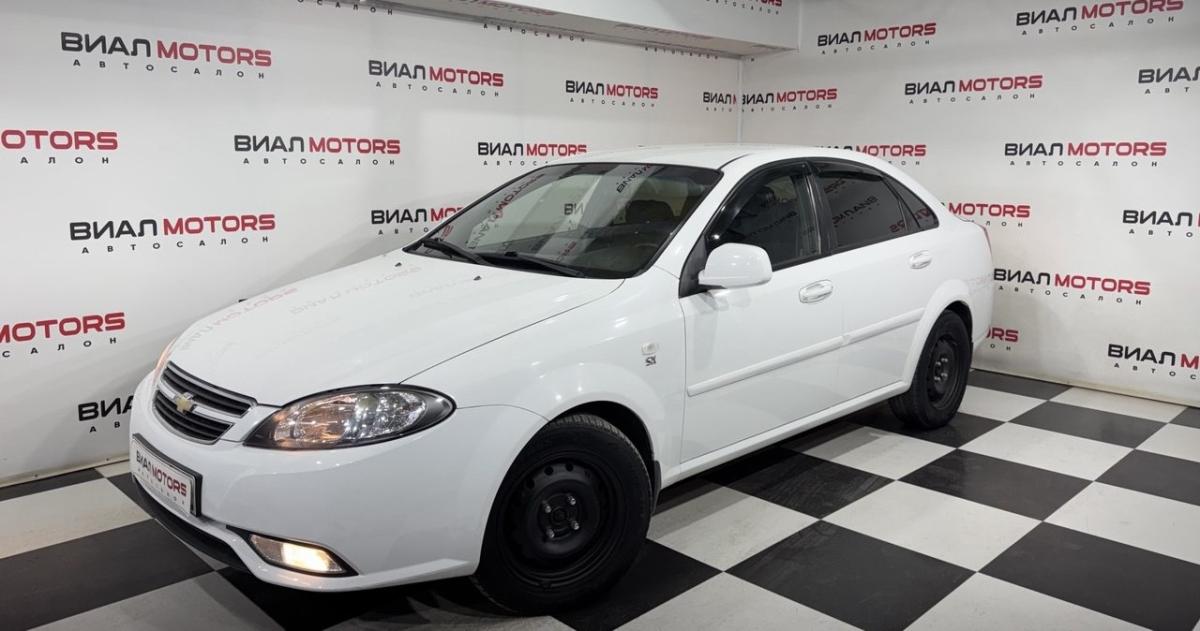 Daewoo Gentra  2014