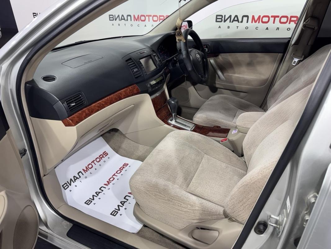 Toyota Premio 2003