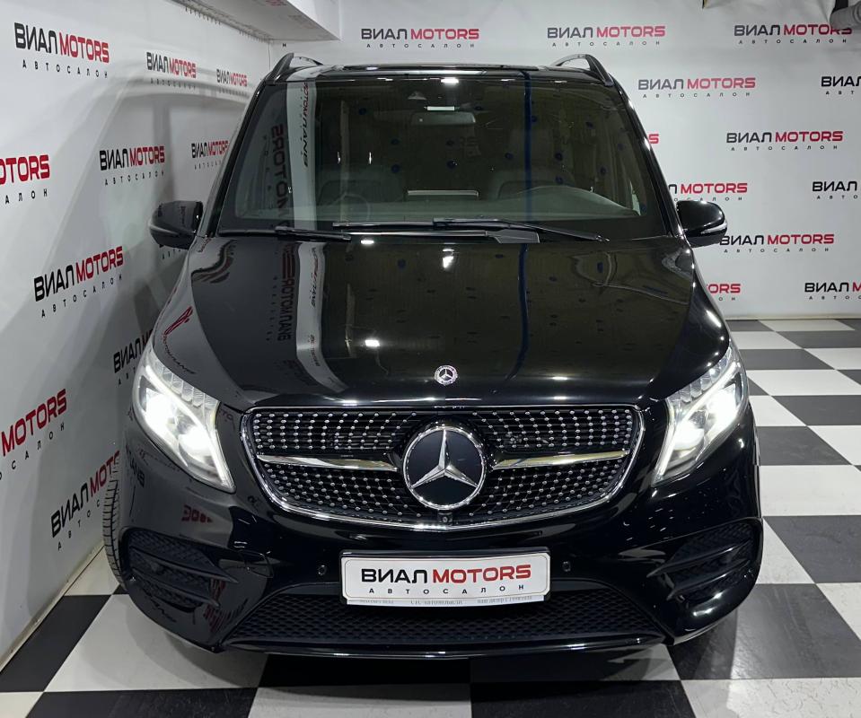 Mercedes-Benz V-класс 2021