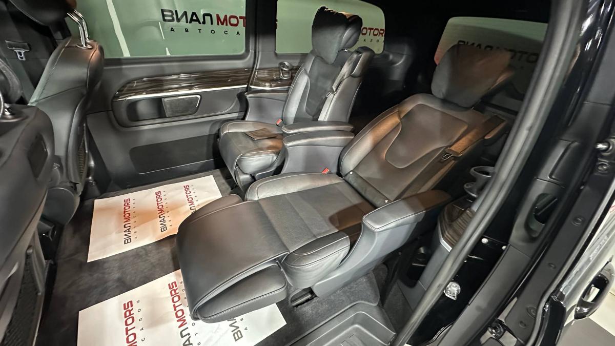 Mercedes-Benz V-класс 2021