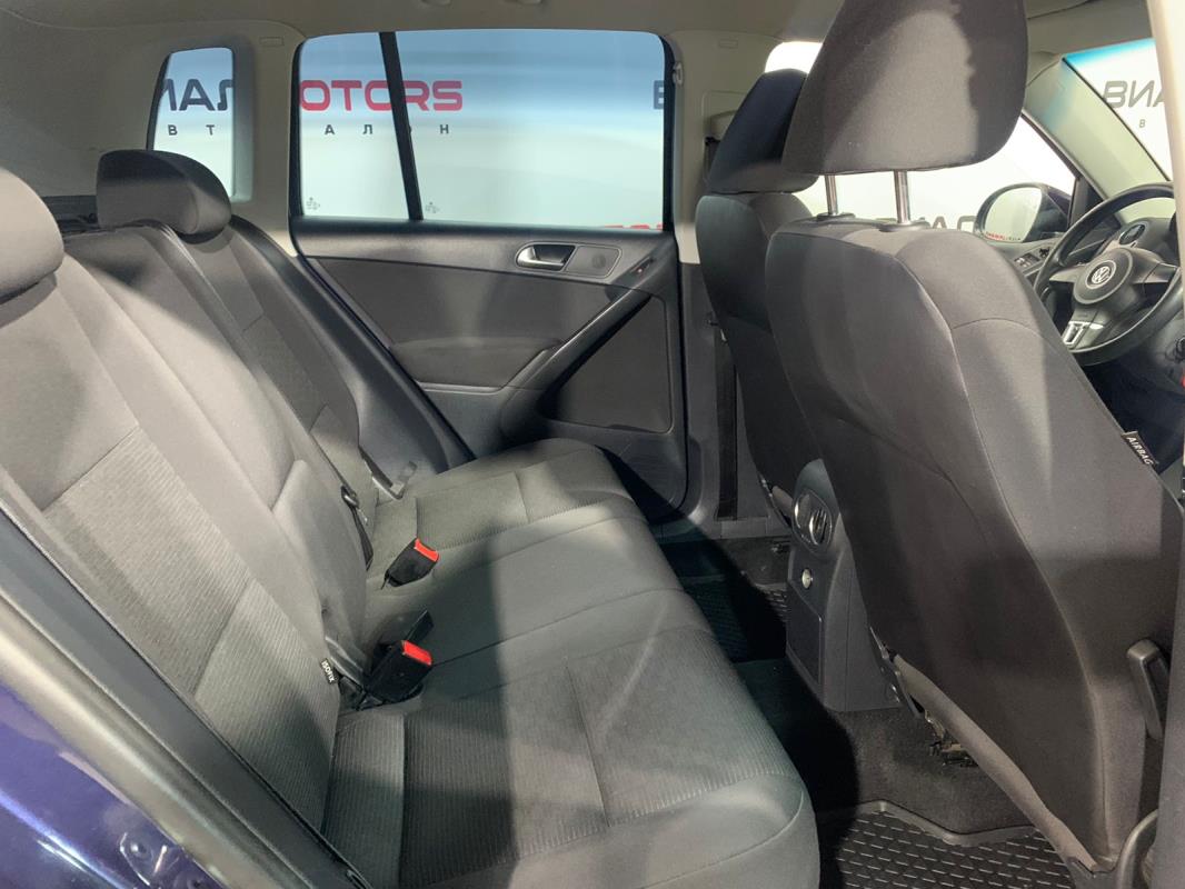 Volkswagen Tiguan 1.4 MT (122 л.с.) 2011