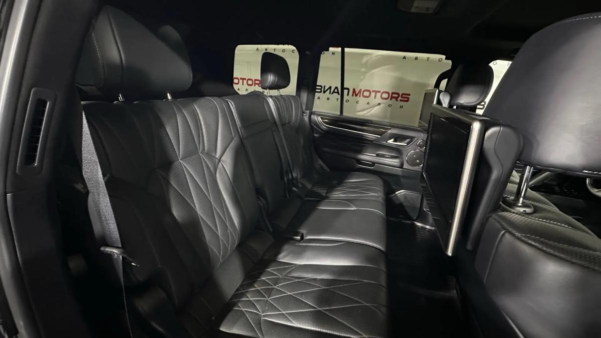 Lexus LX 570 2020