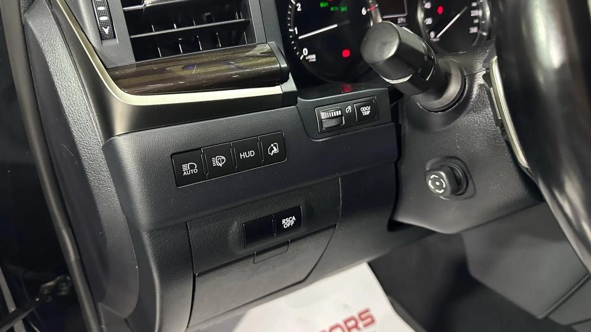 Lexus LX 570 2020
