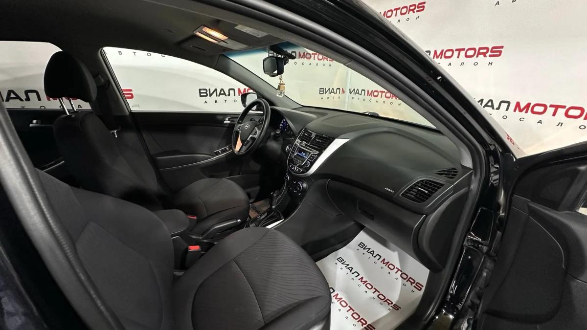 Hyundai Solaris 2015