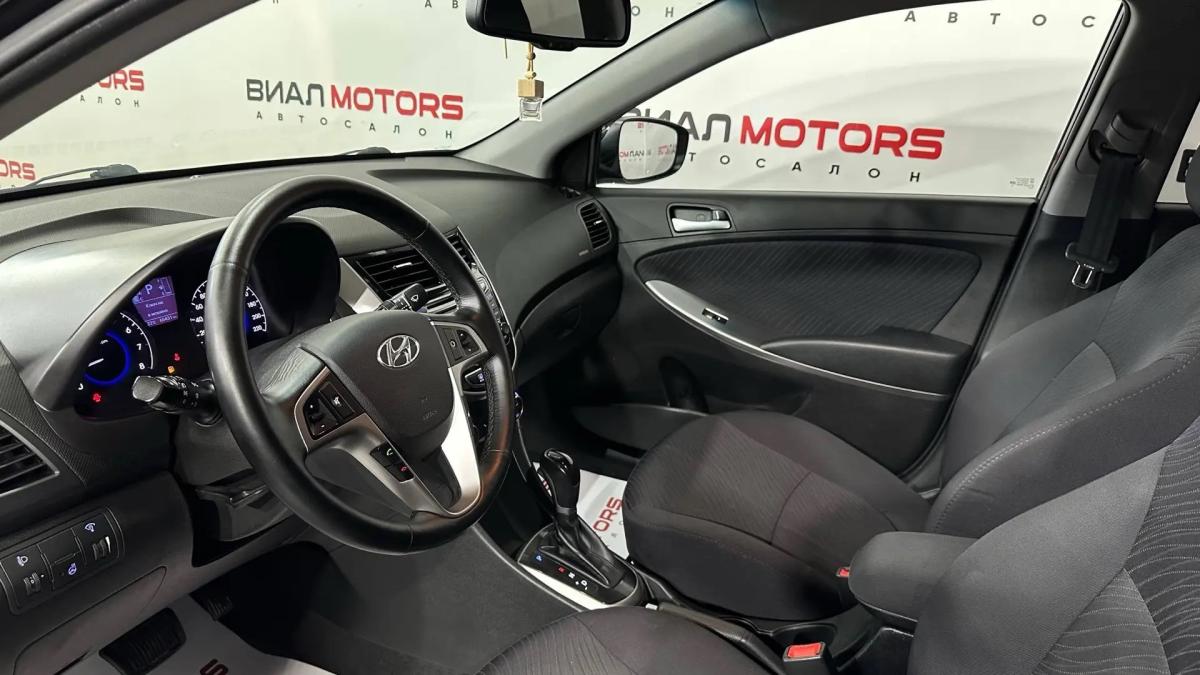 Hyundai Solaris 2015