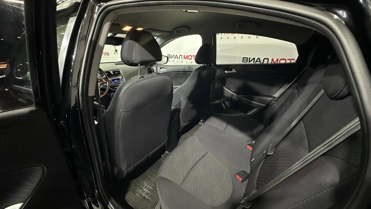 Hyundai Solaris 2015
