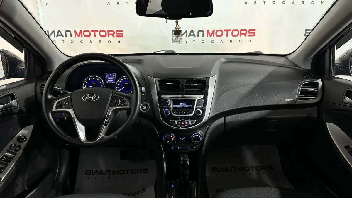 Hyundai Solaris 2015