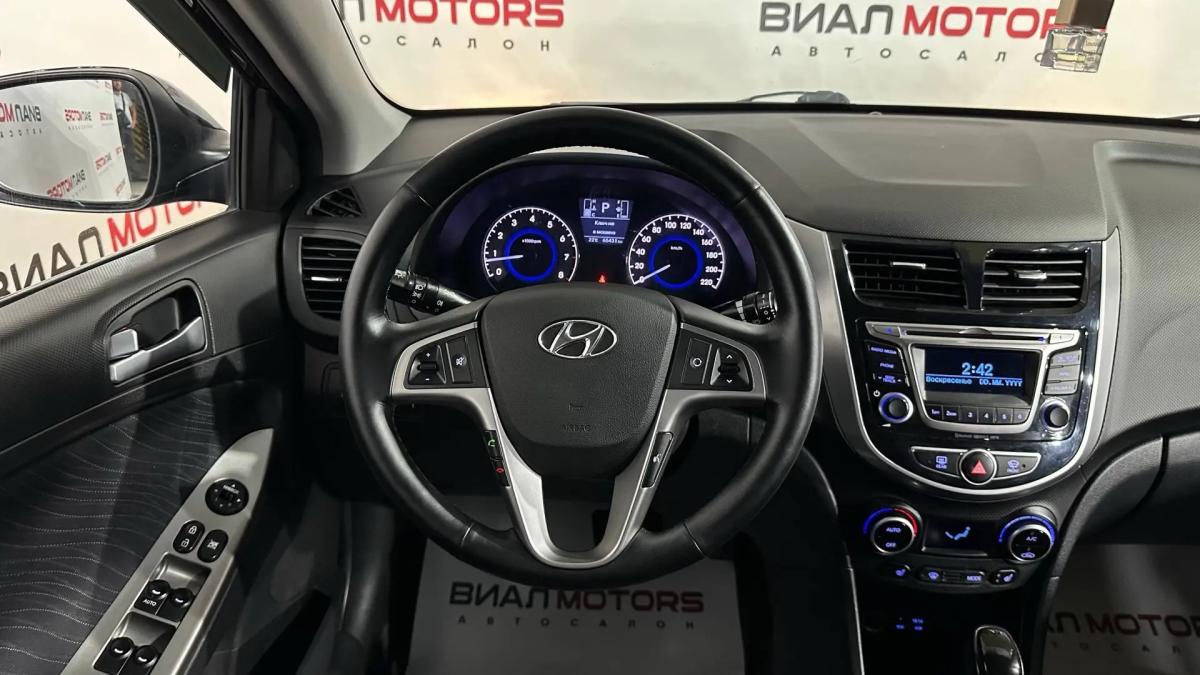 Hyundai Solaris 2015