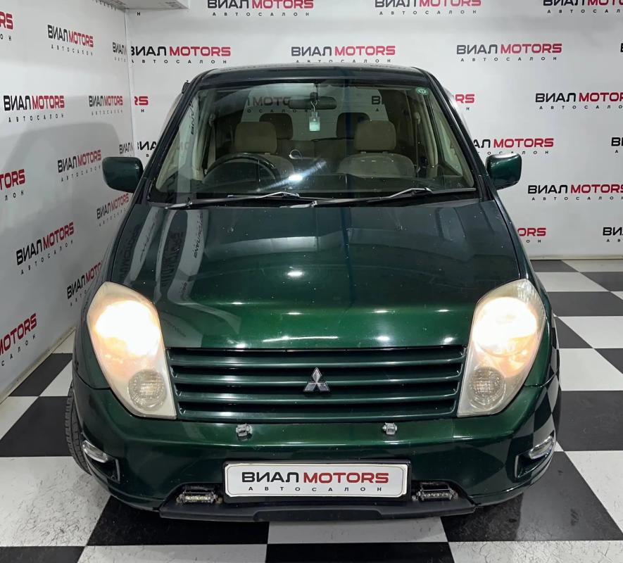 Mitsubishi Mirage 2000