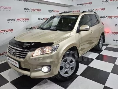 Toyota RAV4 2.0 CVT (148 л.с.) 4WD 2012