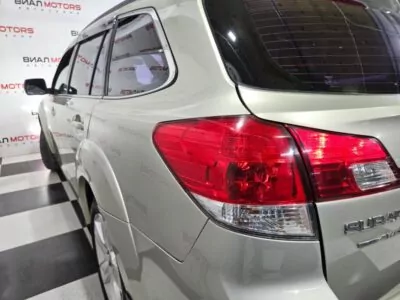 Subaru Legacy  2010