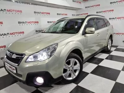 Subaru Legacy  2010