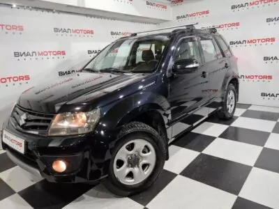 Suzuki Grand Vitara 2.0 AT (140 л.с.) 4WD 2012