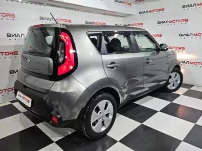 KIA Soul 1.6 AT (124 л.с.) 2016