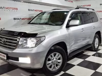 Toyota Land Cruiser 200  2007